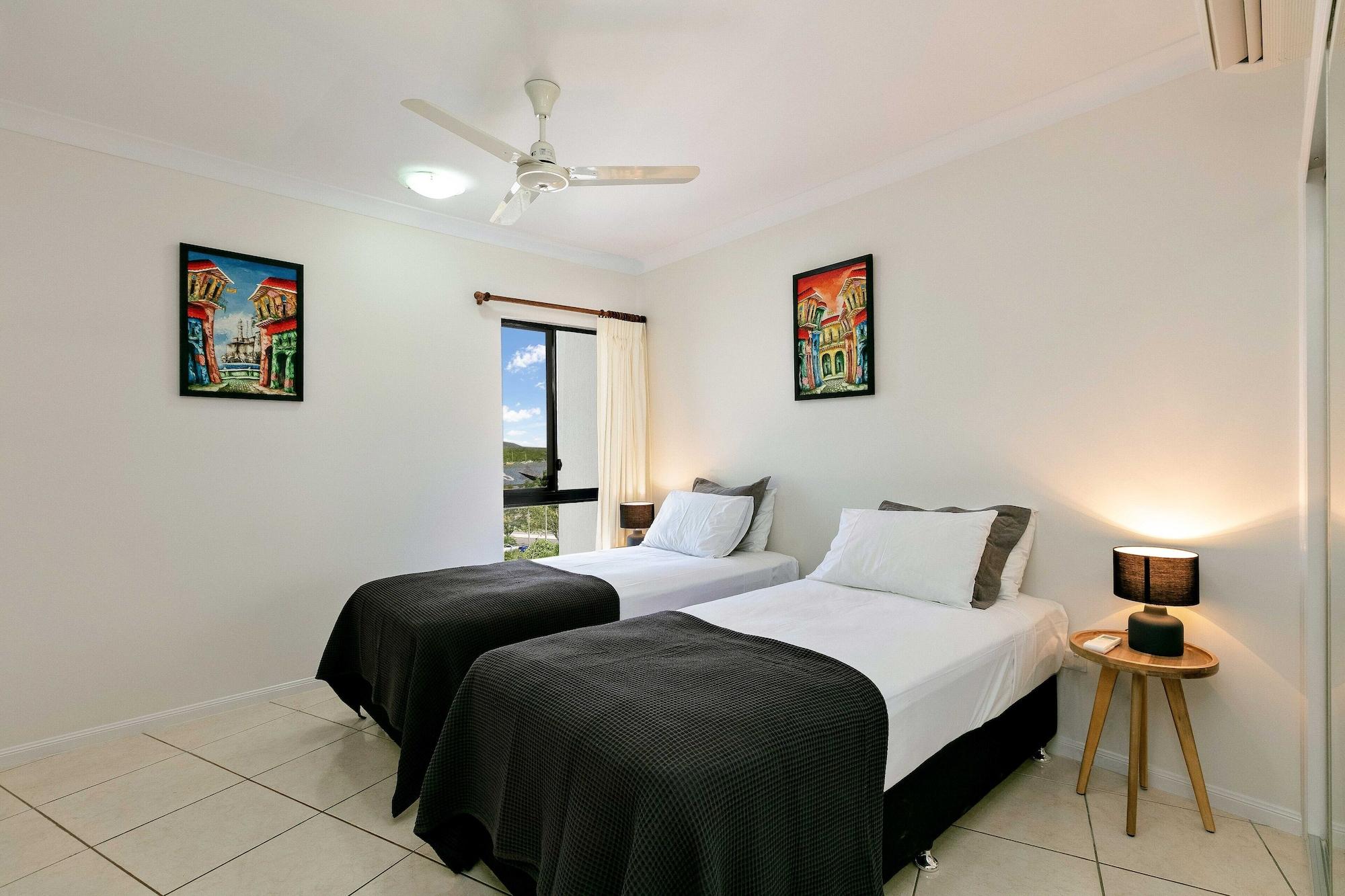 Jack And Newell Holiday Apartments Кернс Екстер'єр фото