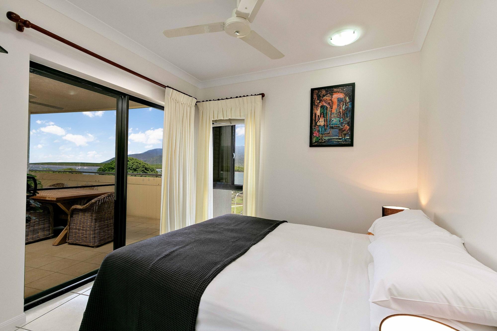 Jack And Newell Holiday Apartments Кернс Екстер'єр фото