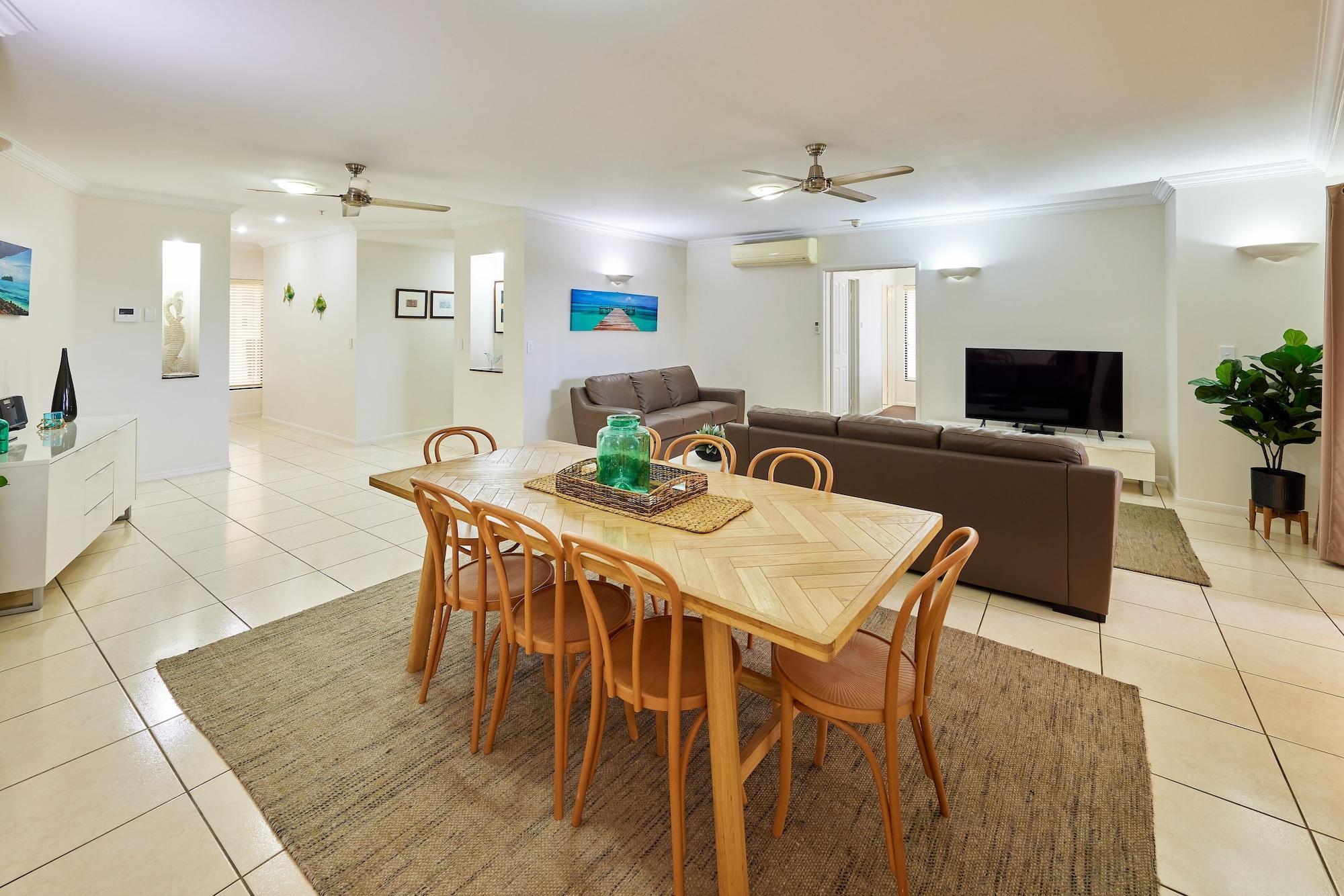 Jack And Newell Holiday Apartments Кернс Екстер'єр фото
